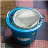 Image 1 : LARGE BLUE COOLER TUB