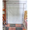Image 1 : CLOTHING RACK SOLID METAL STATIONARY NO WHEELS