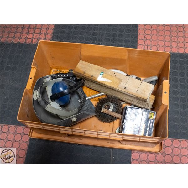 LOT OF GARAGE TOOLS INCLUDES JIG, PUNCH SET & MORE