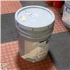 Image 1 : BENJAMIN MOORE KEM AQUA BP SIDING SELECT WHITE