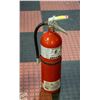 Image 1 : 10 LB FULLY CHARGED FIRE EXTINGUISHER