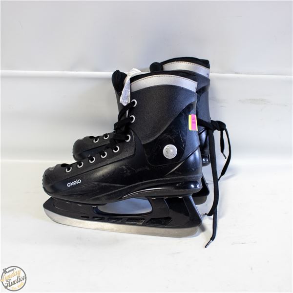 USED OXELO LADIES SIZE 9 ICE SKATES