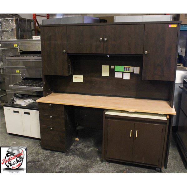 BAILIFF SEIZURE: 6' OFFICE DESK & HUTCH W/