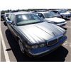 Image 2 : 2005 Jaguar XJ8L
