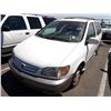 Image 1 : 2002 Toyota Sienna