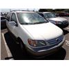 Image 2 : 2002 Toyota Sienna