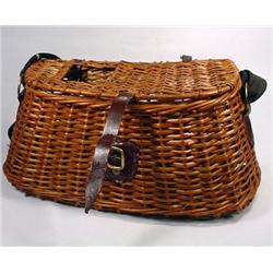 VINTAGE WICKER FISHING CREEL