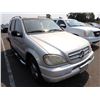 Image 2 : 2001 Mercedes-Benz ML320
