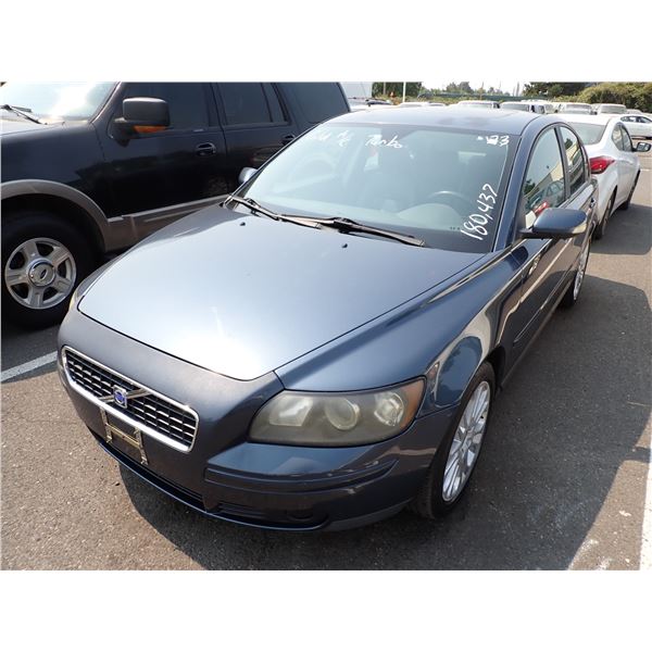 2005 Volvo S40