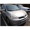 Image 2 : 2004 Toyota Sienna
