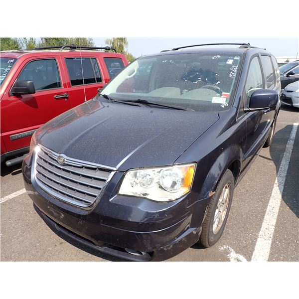 2008 Chrysler Town and Country