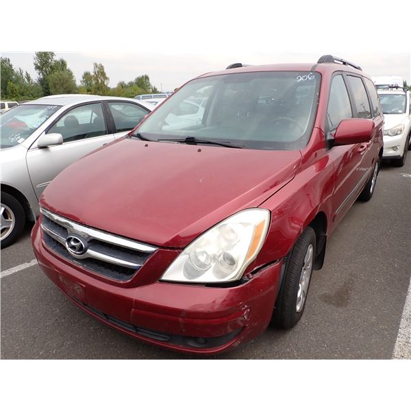 2008 Hyundai Entourage