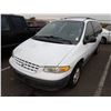 Image 1 : 1999 Plymouth Grand Voyager