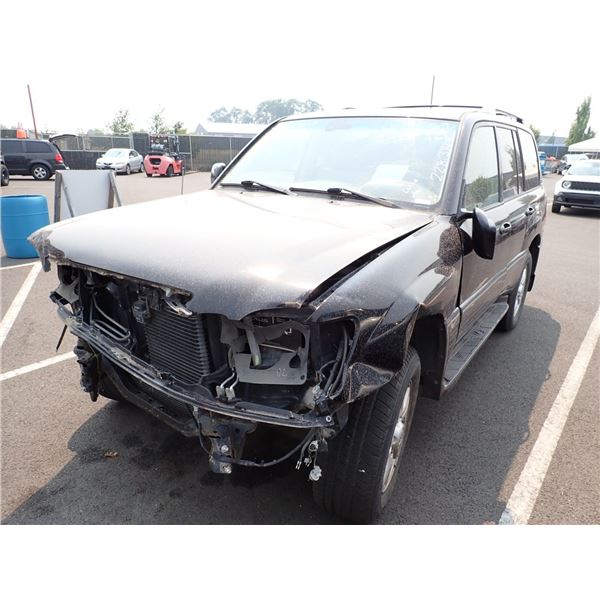 2004 Lexus LX 470