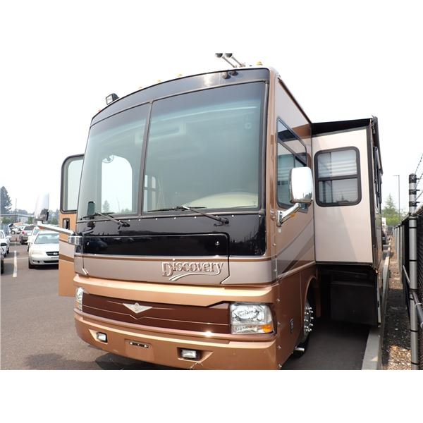 2004 Freightliner X Line