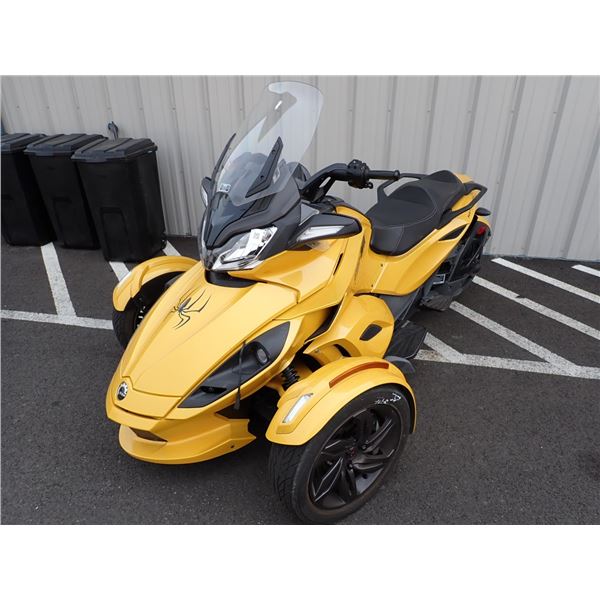 2013 Can-Am Spyder ST-S