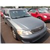 Image 2 : 2001 Toyota Avalon