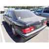 Image 4 : 1998 Mercedes-Benz E320