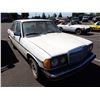 Image 2 : 1982 Mercedes-Benz 300D