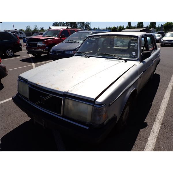 1987 Volvo 244