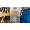 Image 6 : LARGE ASSORTMENT OF MISCELLANEOUS ITEMS - BASKETS, TRUNK, TAKE OUT FOOD CONTAINERS AND