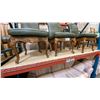 Image 4 : GROUP OF 6 GREEN LEATHER UPHOLSTERED DINING CHAIRS