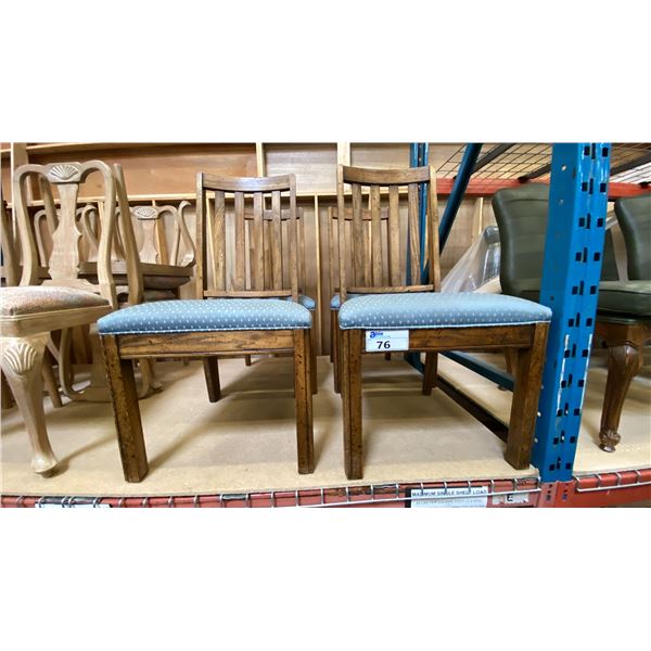 GROUP OF 4 BLUE FABRIC UPHOLSTERED MISSION STYLE WOODEN DINING CHAIRS