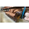 Image 2 : CARVED FRONT 2 TONE BROWN LEATHER & FABRIC UPHOLSTERED SOFA WITH 3 THROW CUSHIONS