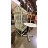 Image 2 : LARGE METAL BIRDCAGE WITH STAND AND ROUND MOBILE TABLE WITH BIRD PERCH