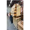 Image 6 : 2 PCS. BEDROOM DRESSER SET
