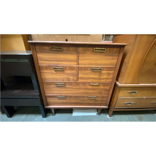 VINTAGE 6 DRAWER BEDROOM DRESSER