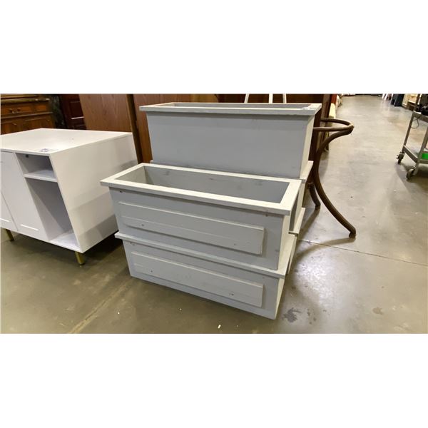 GROUP OF 5 WOODEN PLANTER BOXES