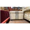Image 7 : 2 UPHOLSTERED LIVING ROOM CHAIRS AND 2 FOOTSTOOLS