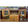 Image 3 : OAK ENTERTAINMENT CABINET