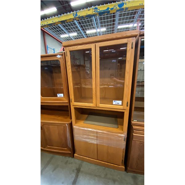 OAK LIGHTED GLASS FRONT DISPLAY CABINET