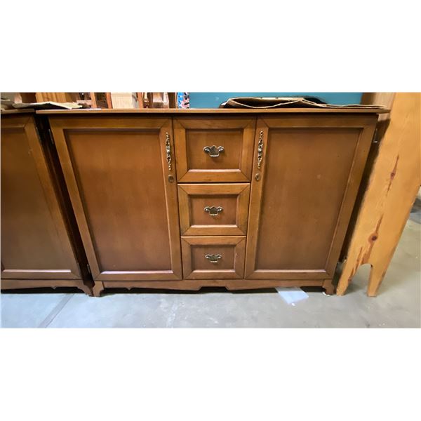 WOODEN 2 DOOR/3 DRAWER BUFFET CABINET