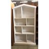 Image 1 : PAINTED WHITE BOOKSHELF