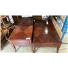Image 4 : 3 PCS. CONTEMPORARY COFFEE AND END TABLES SET
