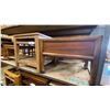 Image 5 : 3 PAIRS OF ASSORTED END TABLES, 2 PCS. NESTING TABLE SET  AND 1 MAGAZINE TABLE