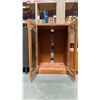 Image 5 : OAK GLASS FRONT ENTERTAINMENT STAND ON WHEELS