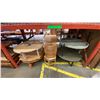 Image 7 : GROUP OF 4 ASSORTED ROUND COFFEE TABLES AND 2 SMALL DRINK/PLANT STANDS