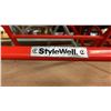 Image 3 : SET OF 4 STYLEWELL FOLDING METAL CHAIRS - RED WITH 1 PAINTED GREEN