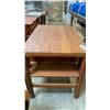 Image 4 : EARLY 1900"S MISSION OAK SINGLE DRAWER DESK