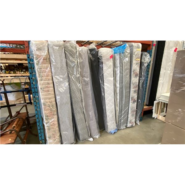 LARGE GROUP OF ASSORTED QUEEN & DOUBLE SIZE MATTRESSES AND BOX SPRINGS APPROX. 10 PCS.