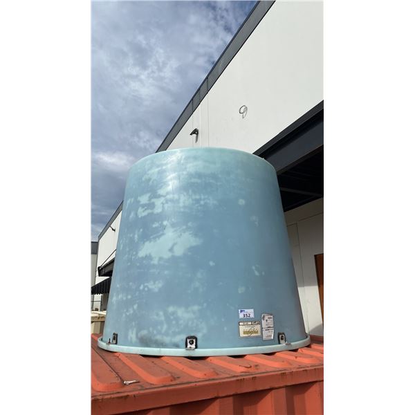PREMIER PLASTICS MODEL TT500 LIQUID STORAGE TANK