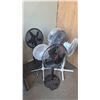 Image 1 : GROUP OF 6 OSCILLATING PEDESTAL ROOM FANS