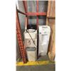 Image 1 : GROUP OF 3 HOT & COLD WATER DISPENSERS