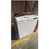 Image 1 : GE WHITE FRONT BUILT-IN DISHWASHER