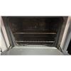 Image 2 : WHITE- WESTINGHOUSE 4 BURNER STOVE