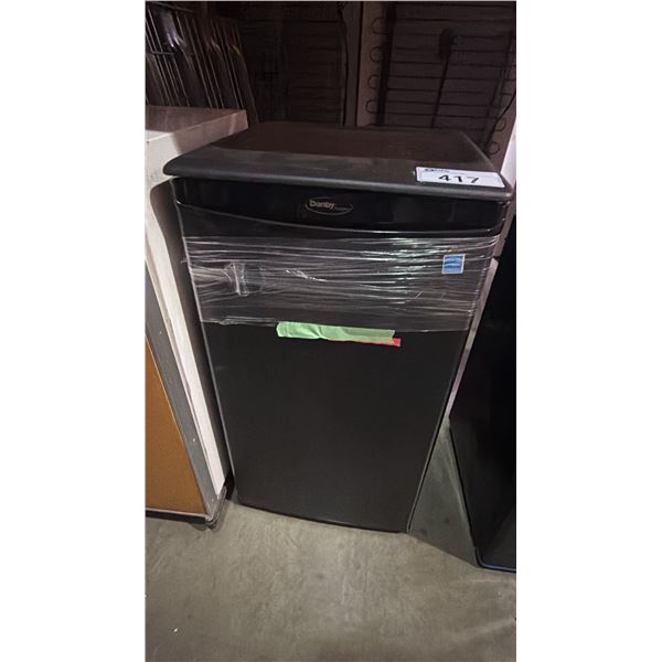 DANBY DESIGNER BLACK BAR FRIDGE